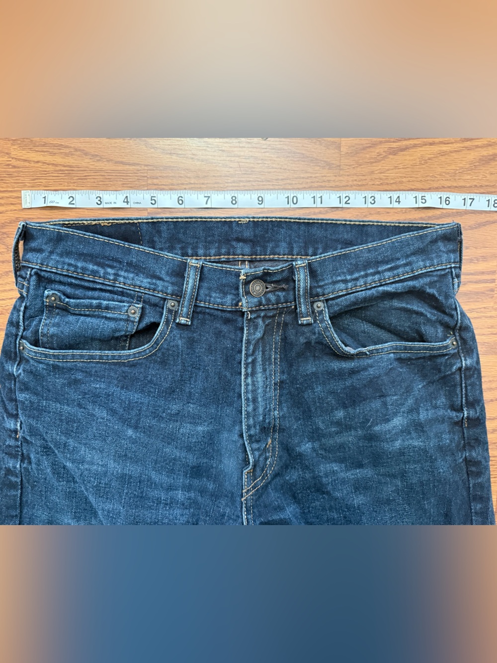 Levi Strauss Men's 505 Straight Jeans in Dark Blue Denim Size 32 x 32 EUC - Picture 7 of 13